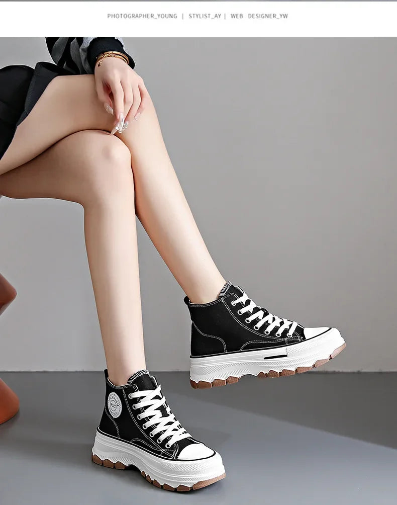 Damskie wysokie sneakersy z płótna – na sznurowadła, na platformie, wulkanizowane buty