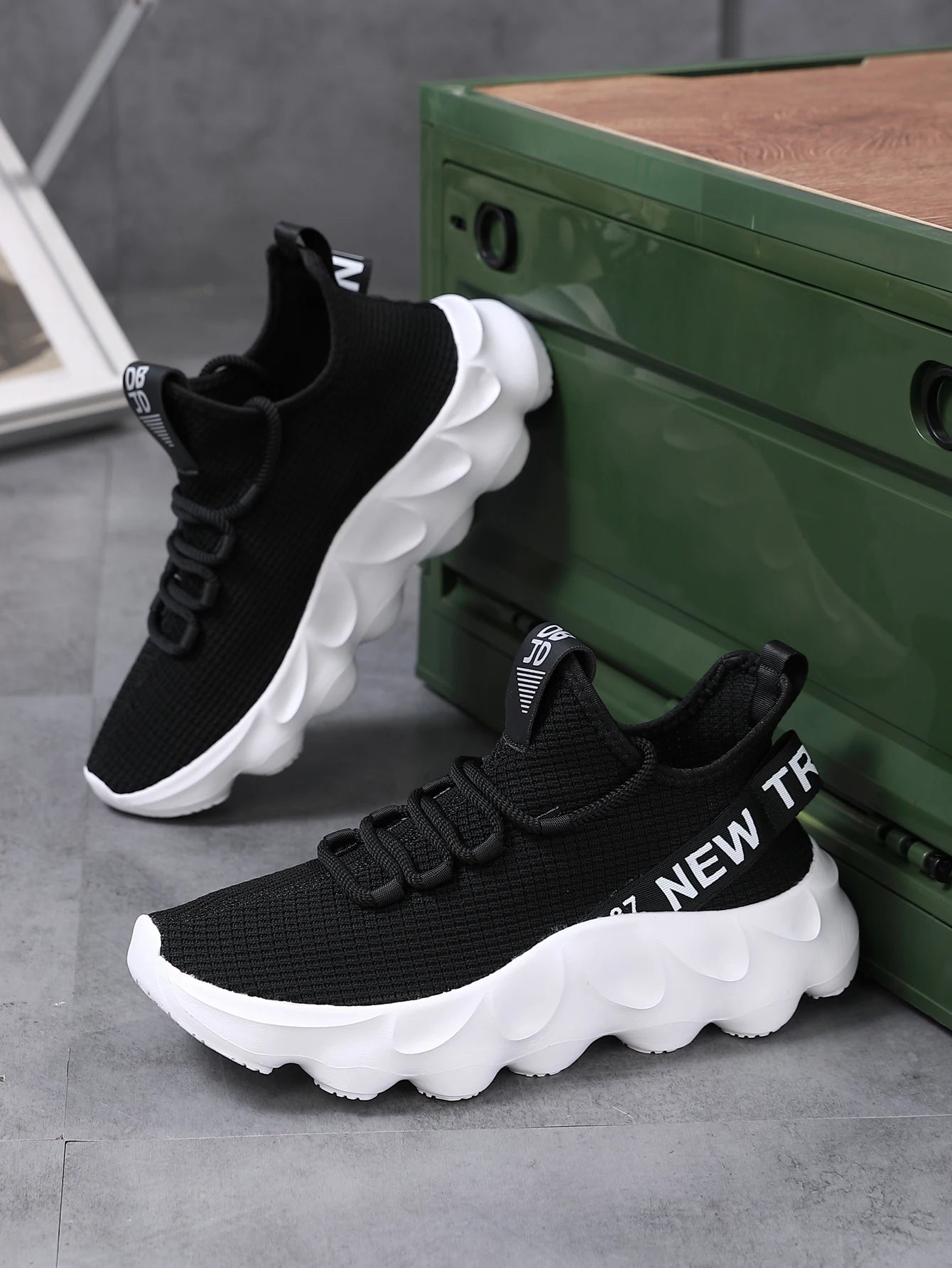 Męskie outdoorowe buty do wędrówek i biegania – lekkie casualowe sneakersy sportowe