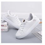 Damen bestickte PU-Leder-Sneaker 2026 – Atmungsaktive Schnürschuhe für den Alltag