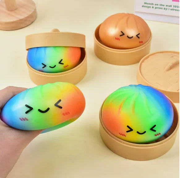 Kolorowa zabawka antystresowa Dumpling Squishy – powoli rosnąca piłka do dekompresji